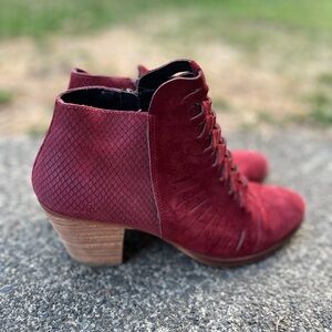 Free People Loveland red ankle suede heel boots Sz 39
